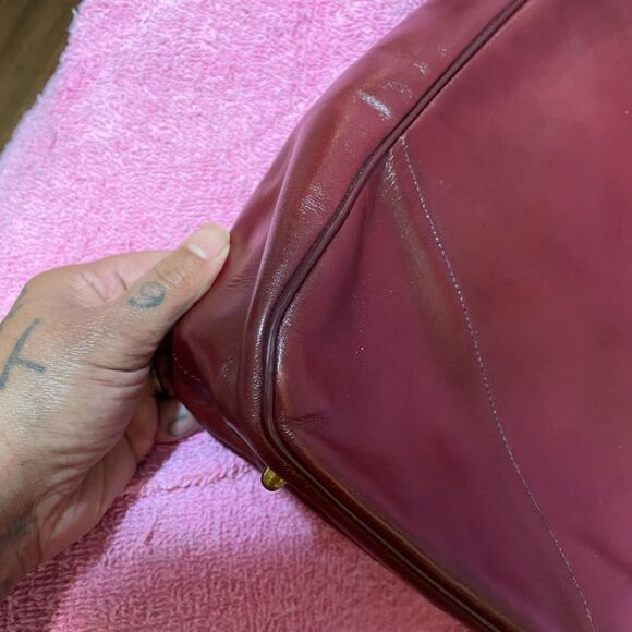 Vintage 60s  ETIENNE AIGNER Oxblood Shoulder Bag Hinge Hardware Mirror Tag - Picture 11 of 14